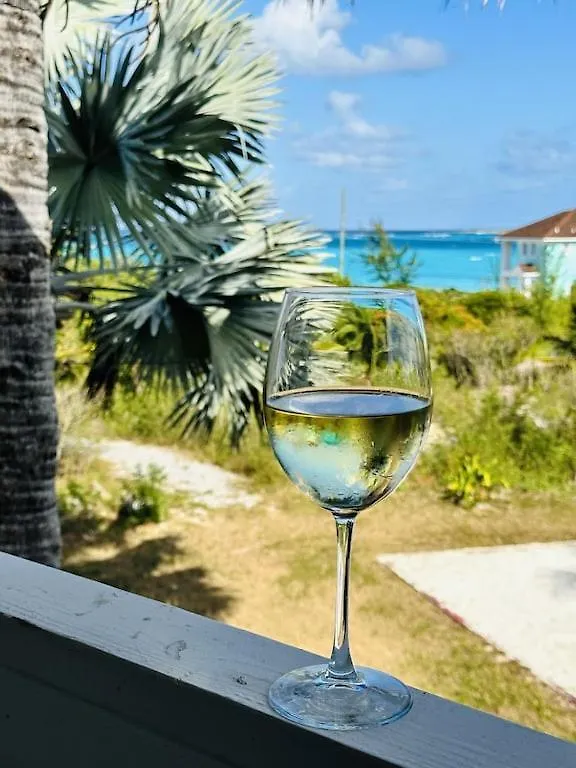 Beautiful Island Villa - Beach Access On Private 2 Acres Moss Town